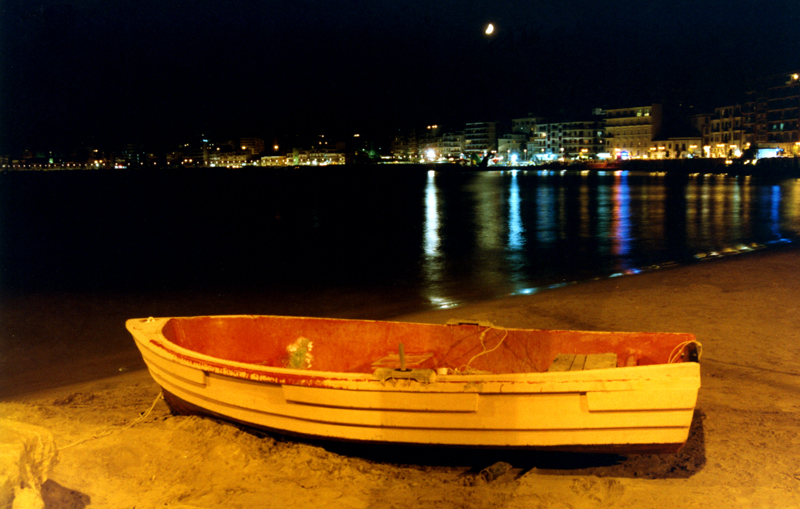 Barchetta di notte