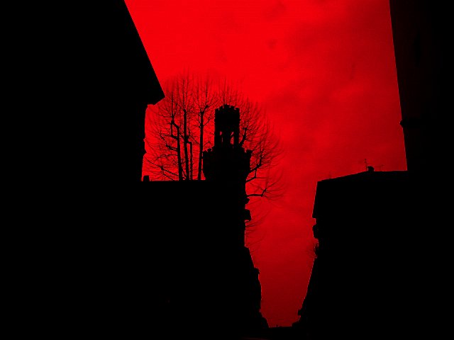 hate red