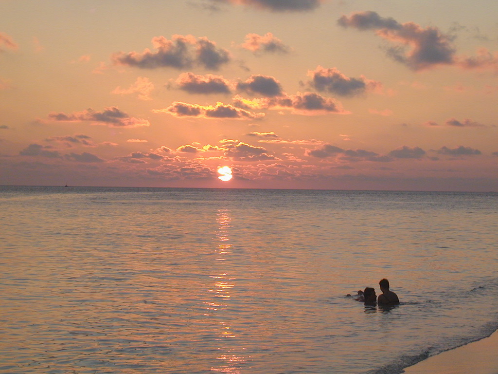 Tramonto alle Maldive