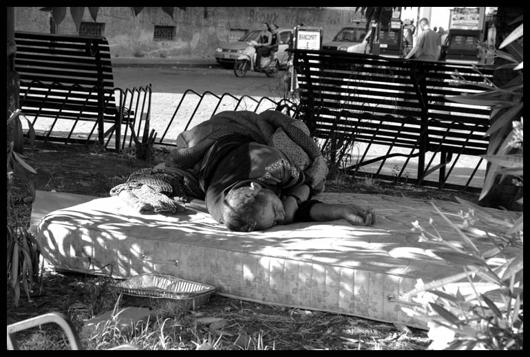 Dormo e non mi importa