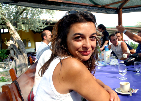 mela a tavola