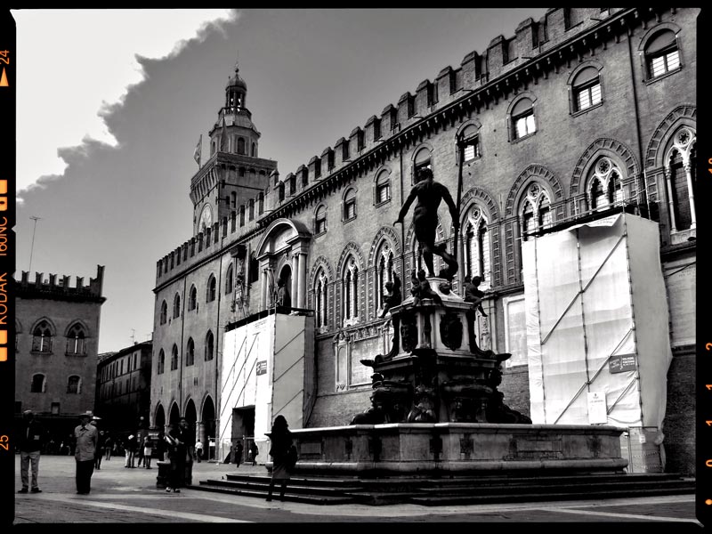 P.zza Maggiore 2