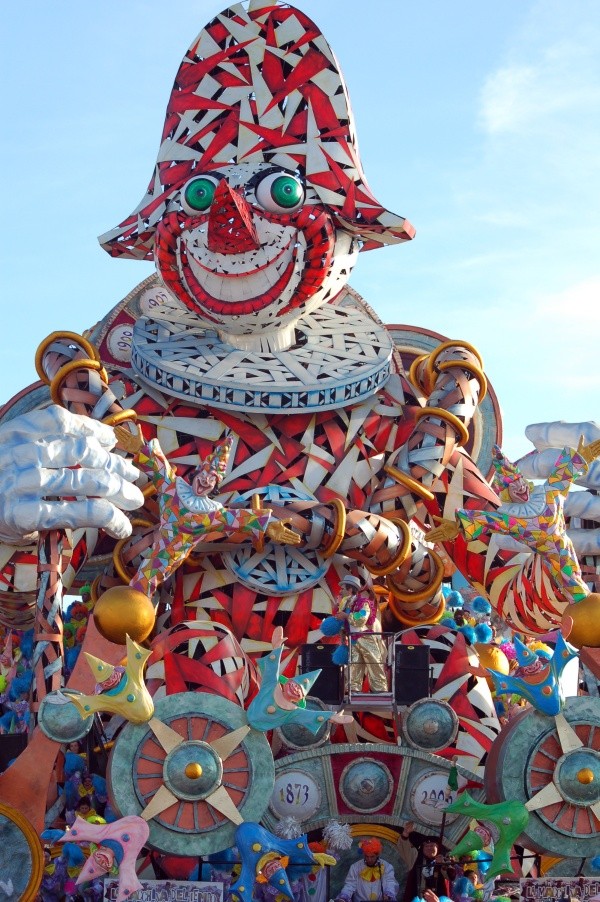 Carnevale di Viareggio-Arlecchino