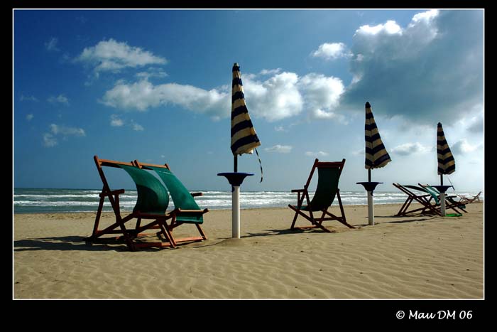 Sulla spiaggia .2