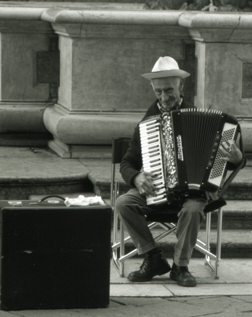 Acustic Bologna