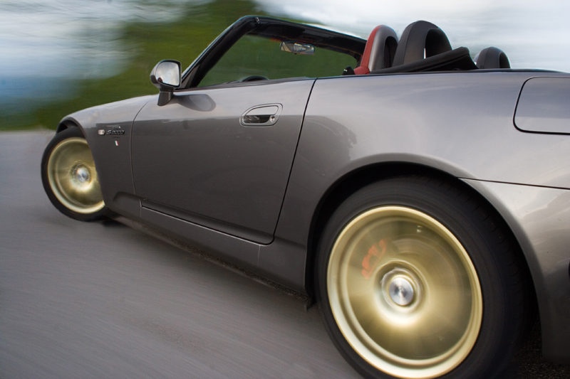 s2000