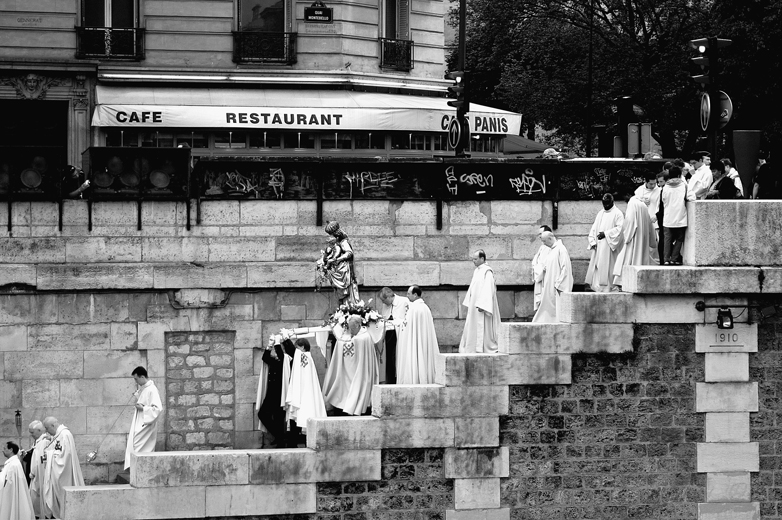 la processione 2