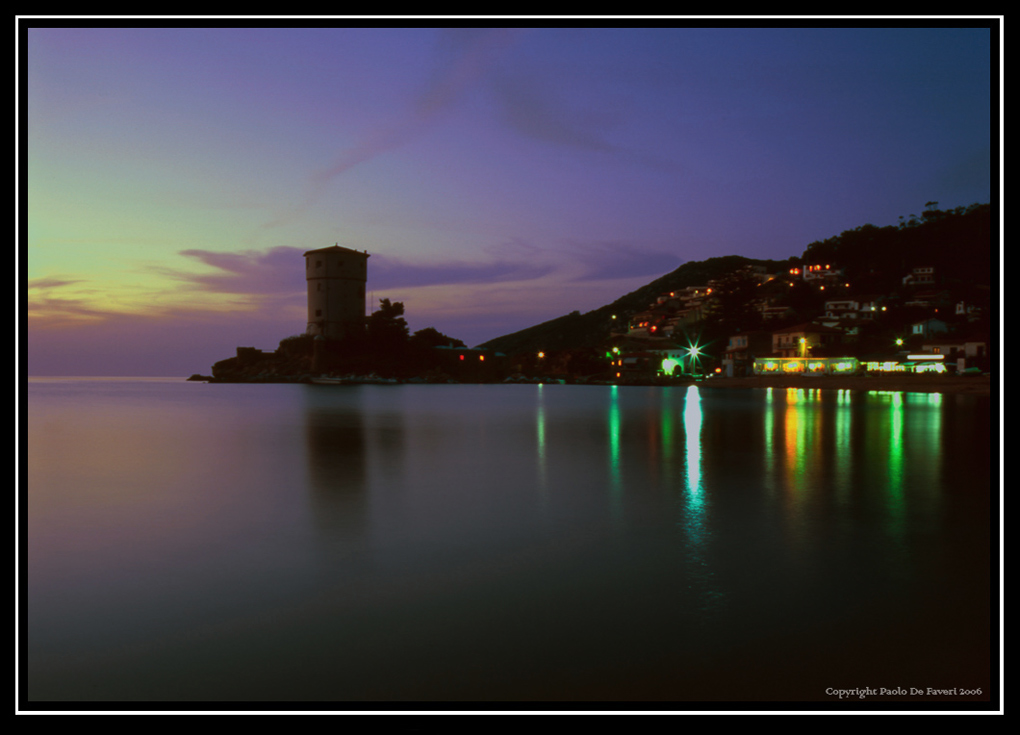 La baia di Campese al tramonto. Isola del Giglio.