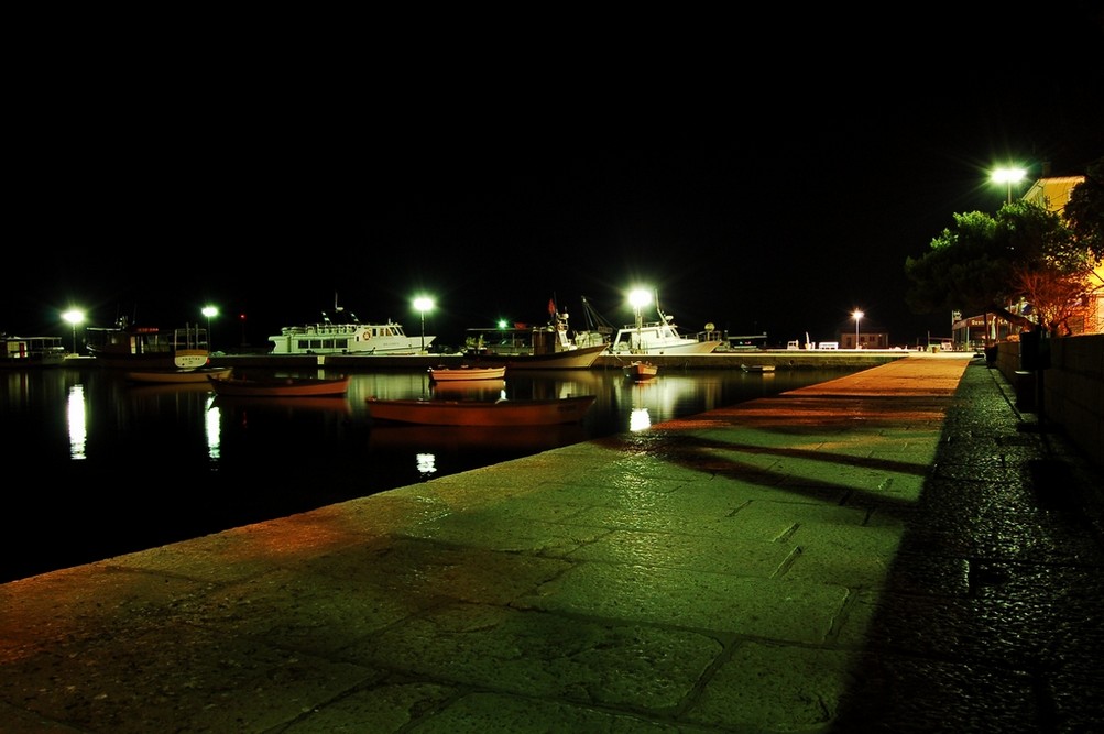 Fazana di notte