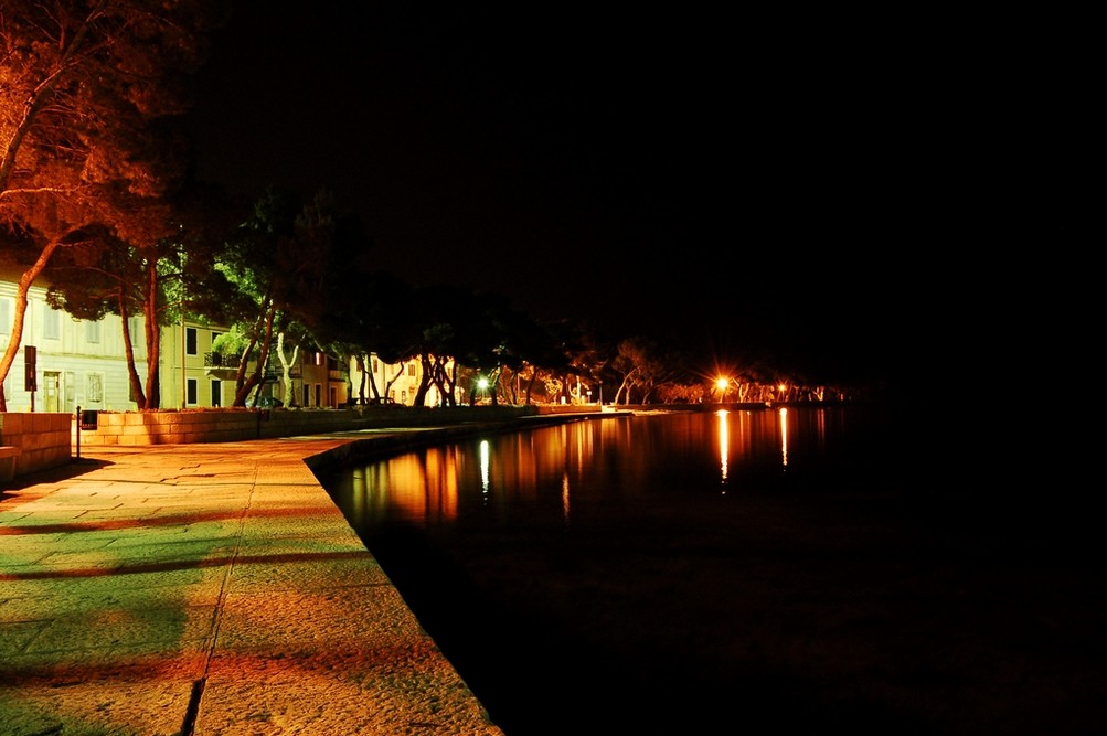Fazana di notte