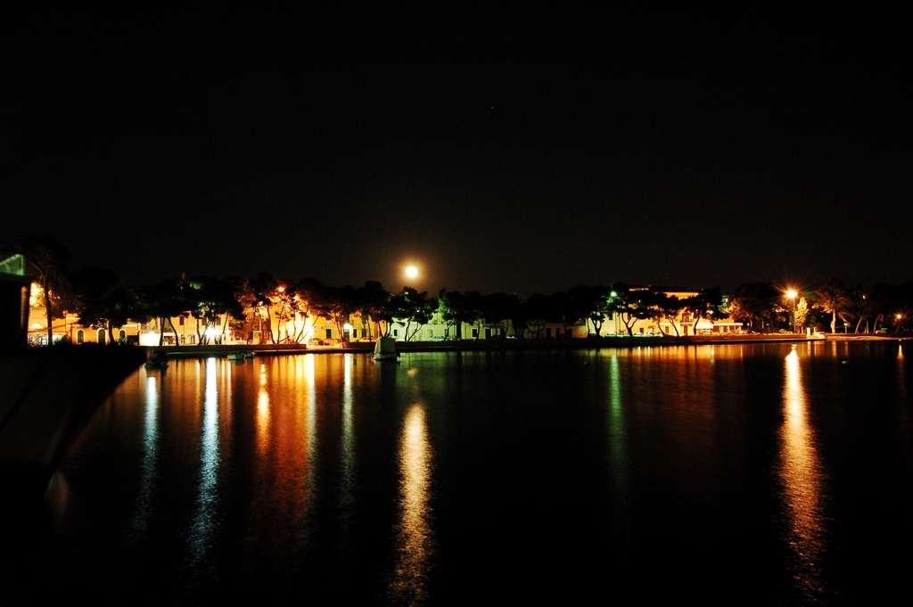Fazana di notte
