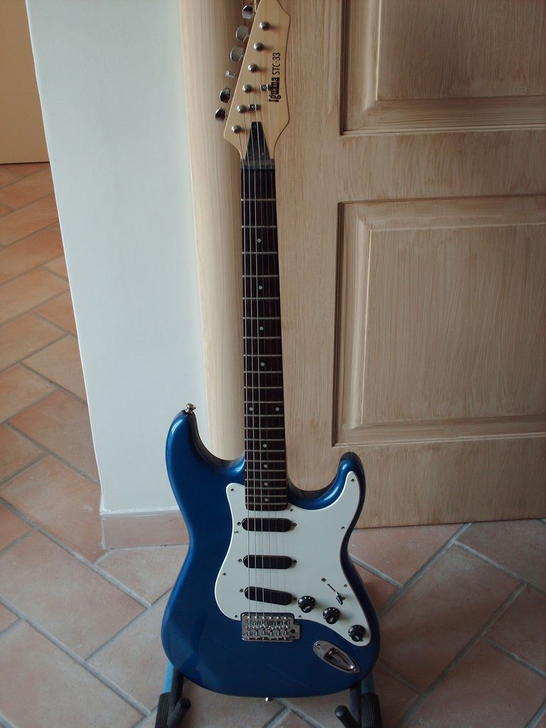 chitarra IGUANA STC39