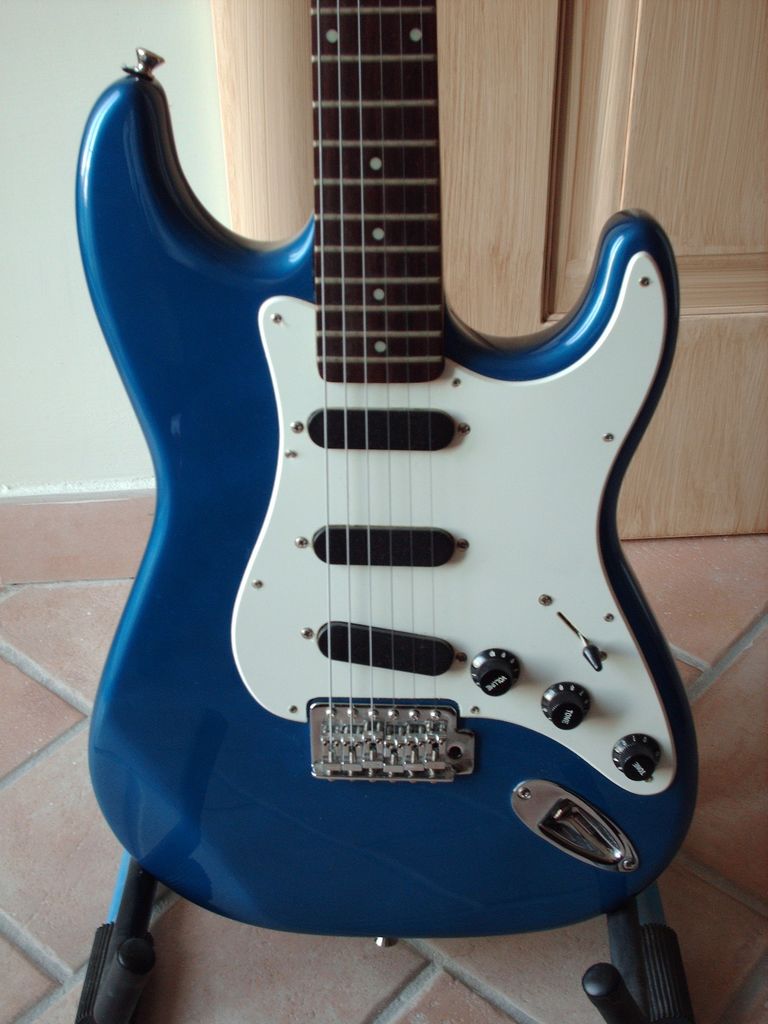 chitarra IGUANA STC 39 2