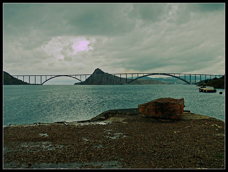 KRK BRIDGE