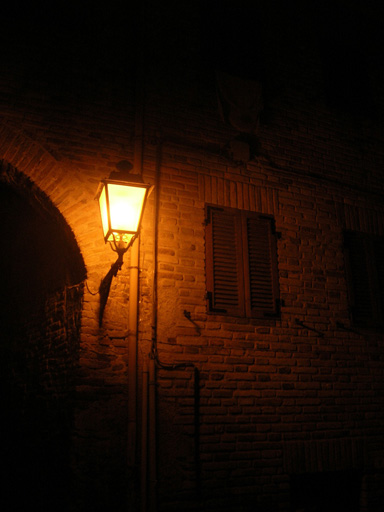 finestra con lampione
