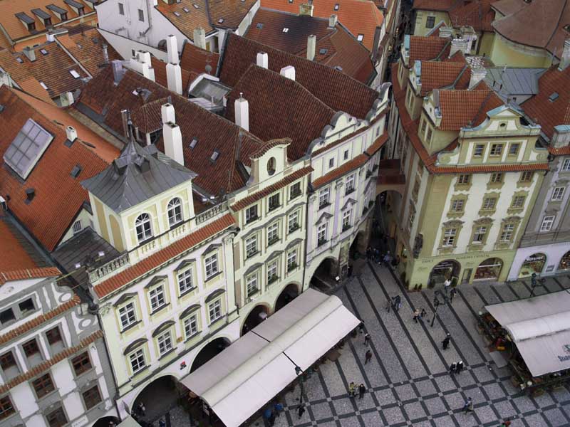 PRAGA DALL'ALTO