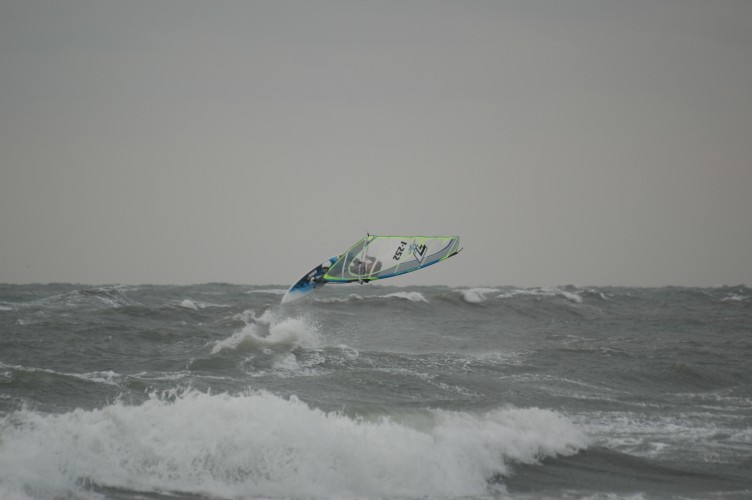 windsurf