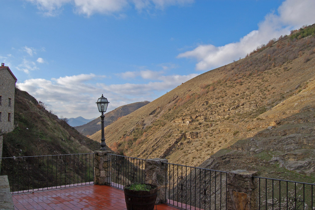 Terrazzo sulle rocce