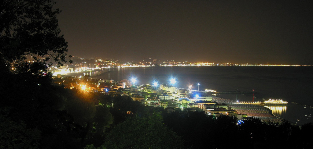 Costa notturna