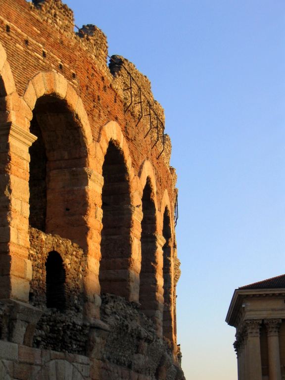 L'Arena rossa