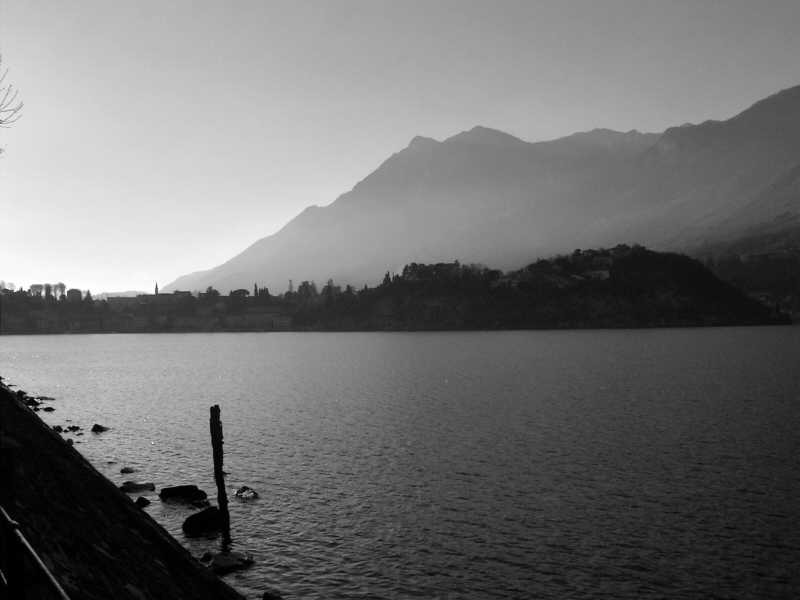 Lago-b/n