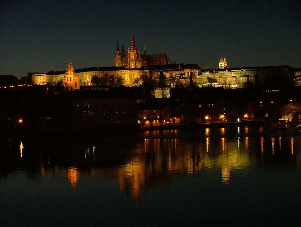 praga di notte