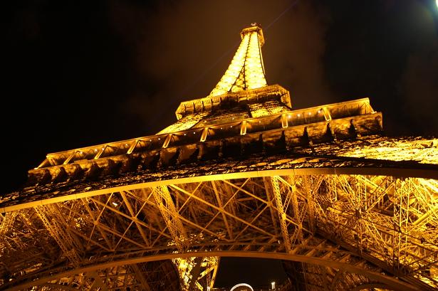 La Torre di notte