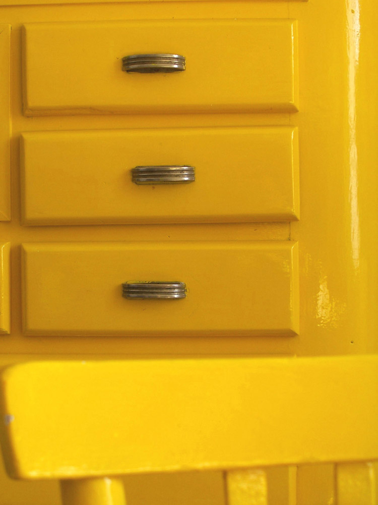 Yellow me