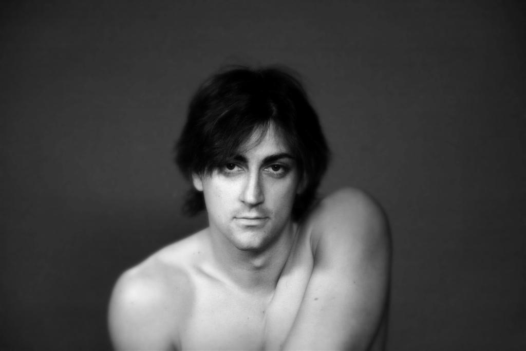 G.luca nudo 2