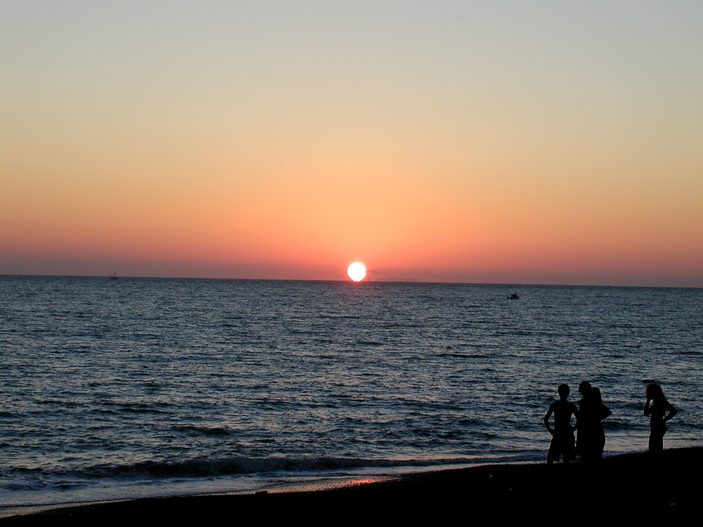Il tramonto, in silenzio...