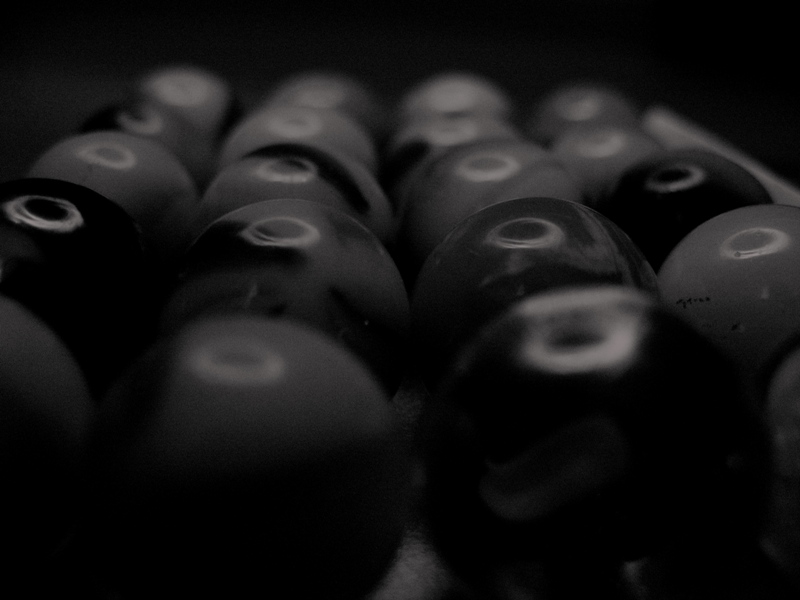 084