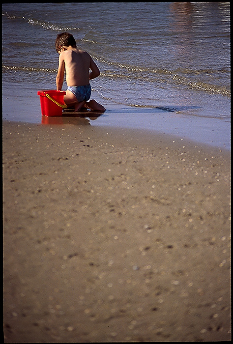 [ people ] Waiting for summertime