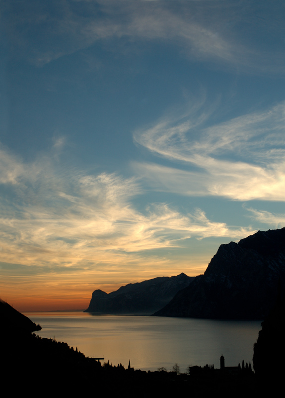 Tramonto valle s.Lucia (Lago di Garda)