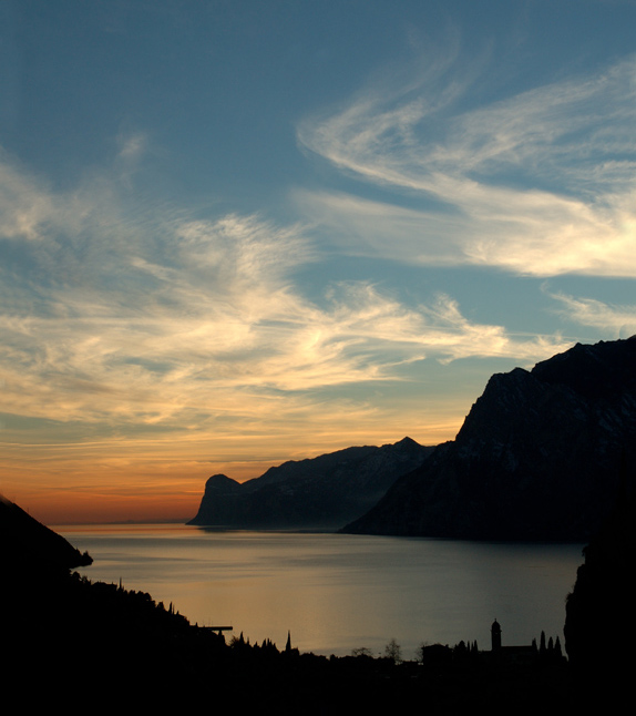 Tramonto valle S.Lucia (Lago di Garda)