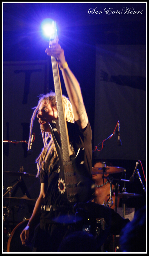 SunEatsHours 04 (live at Ceccano)