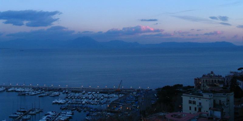 mare di napoli