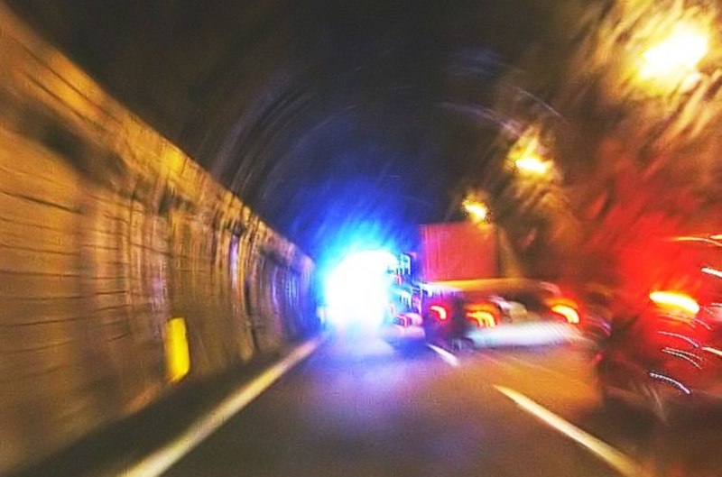 tunnel 2