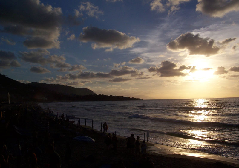 Tramonto a Cefal