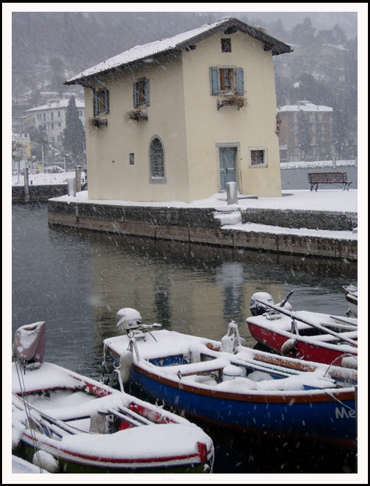 neve sul porto