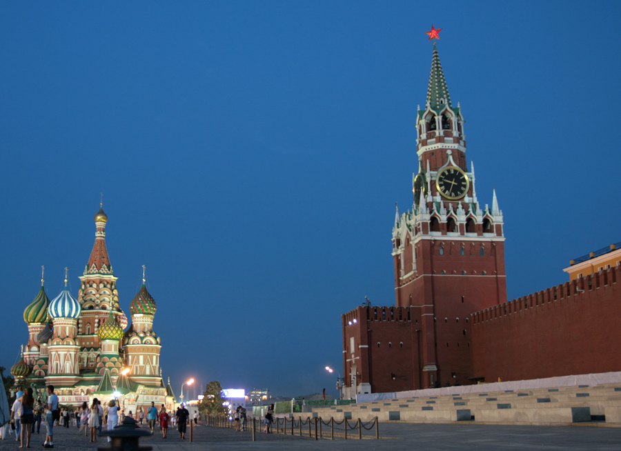 moskow by night