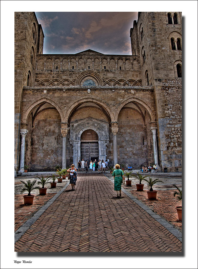 Ingresso Duomo di Cefal