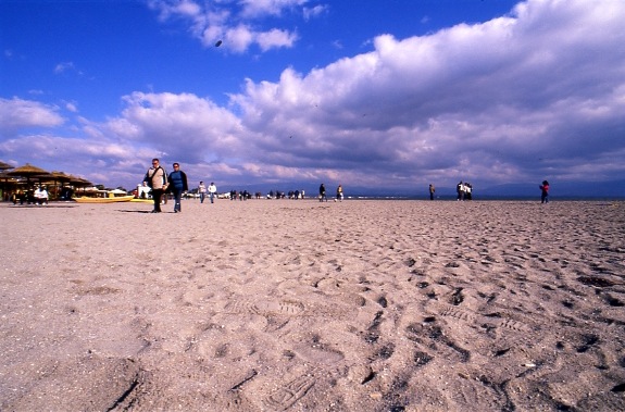 Poetto e nuvole