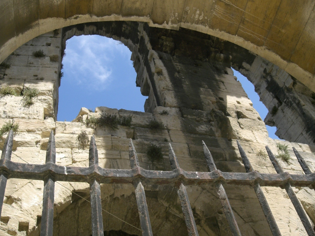 Arles