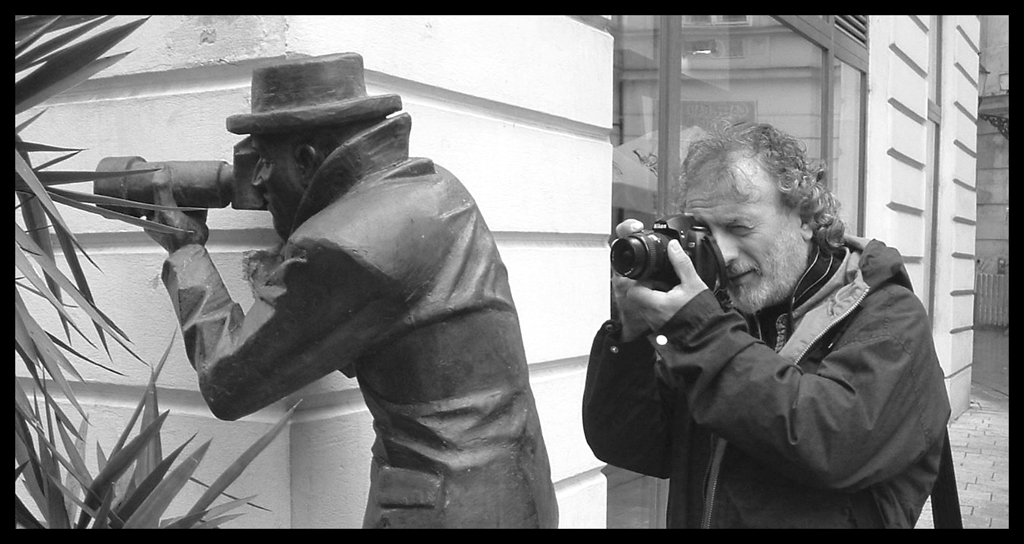 Paparazzi...