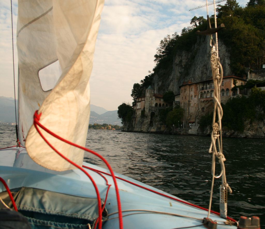 Col vento in poppa