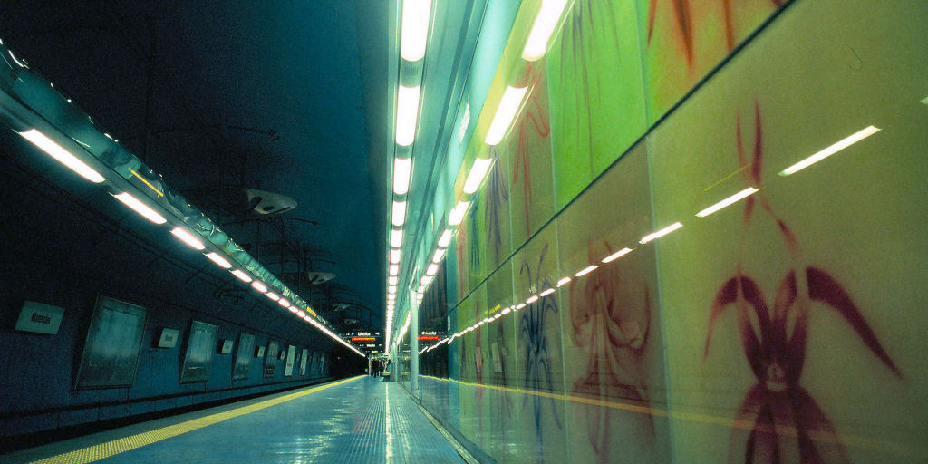 Moving People 003