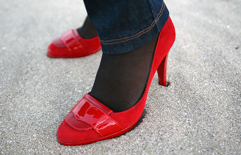 Furla red