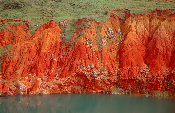 Strati di bauxite