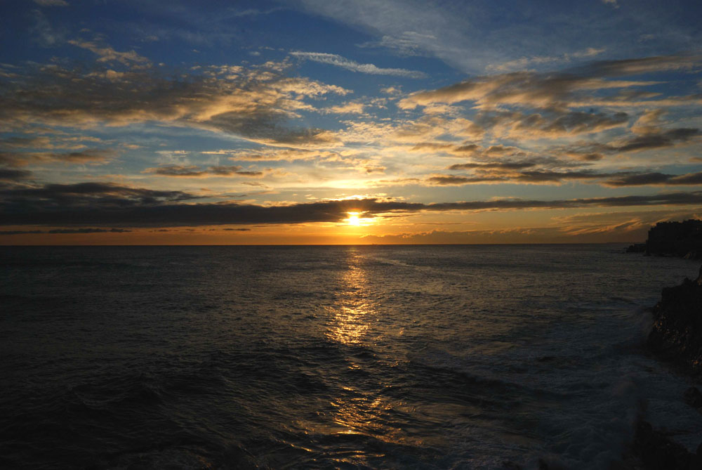tramonto e mare
