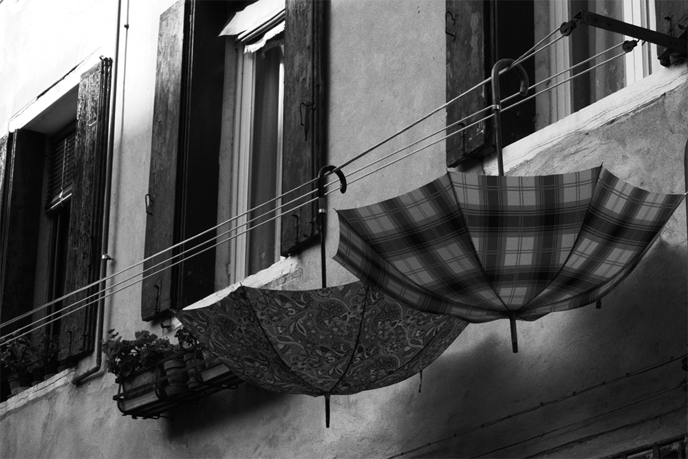 insoliti ombrelli